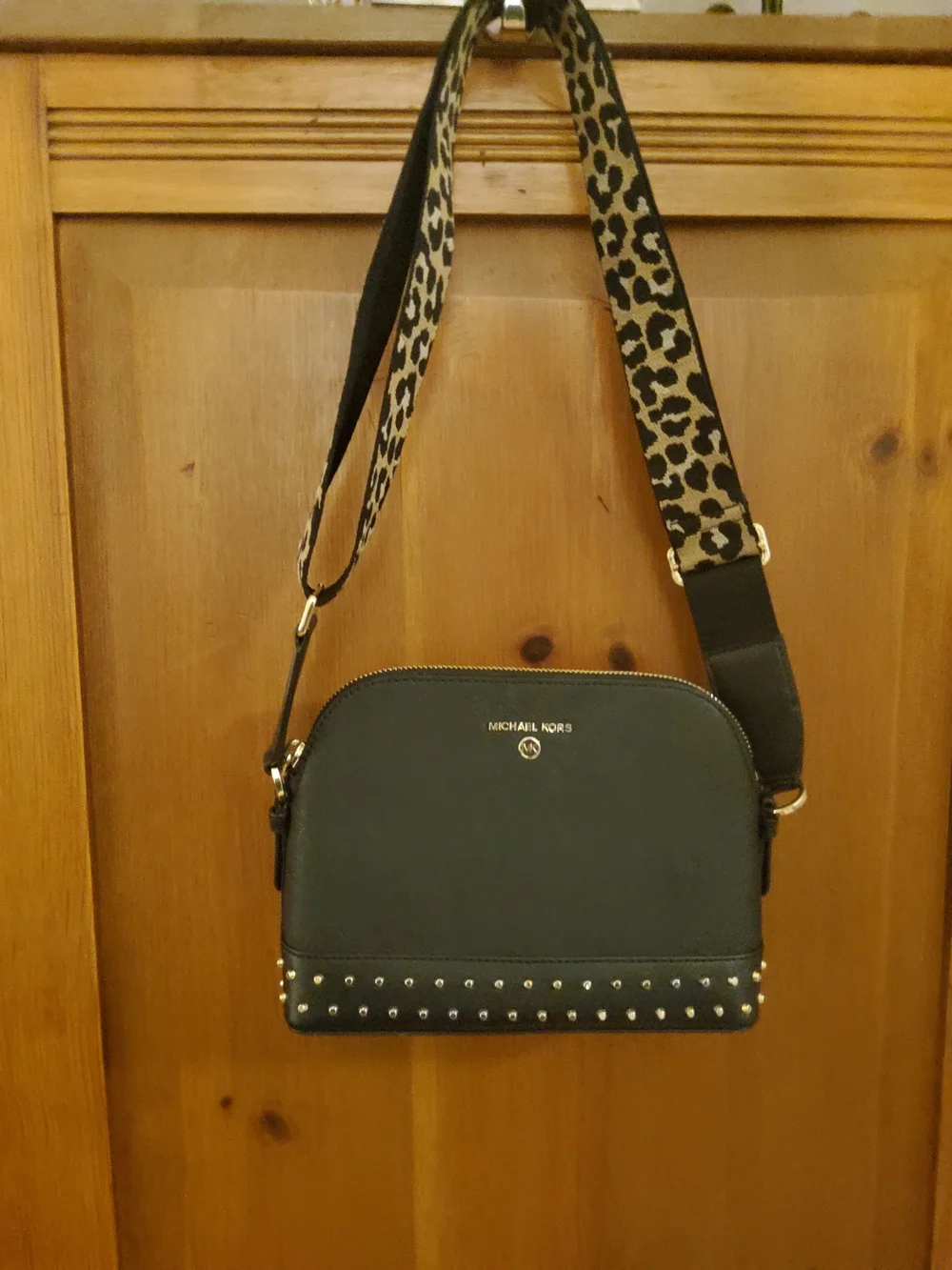 Michael Kors Jet Set Medium Crossbody Dome Crossbody EUC - Picture 10 of 16